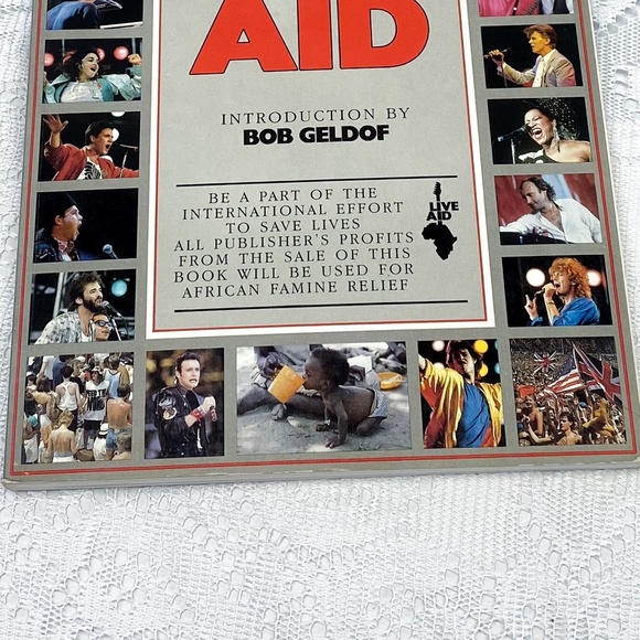 Official Live Aid Book Bob Geldof 1985 Concert Book 80s Artists Queen Santana - Picture 8 of 11
